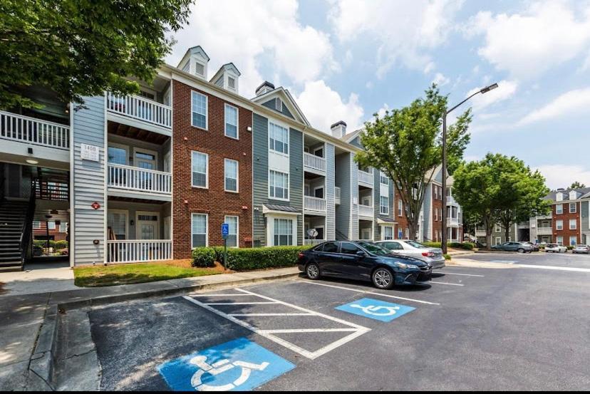 Apartamento Heartbeat Of Atl- Gated Community, Pool, Gym, And Much More! Atlanta Exterior foto